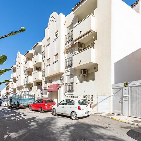 797 Holiday Rentals - Piso Para 3 En La Carihuela Con Piscina Torremolinos Exterior photo